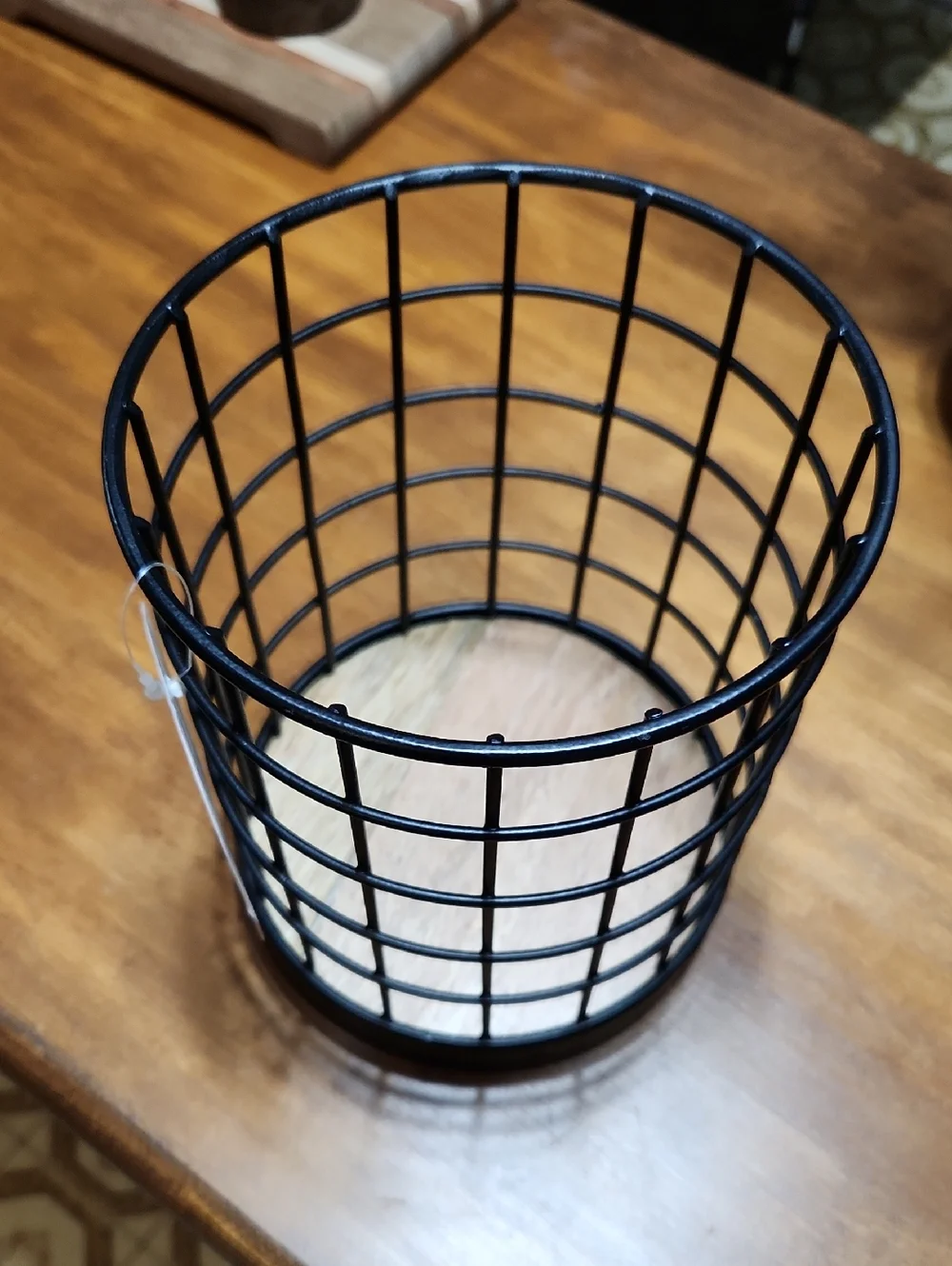 Threshold this utensil